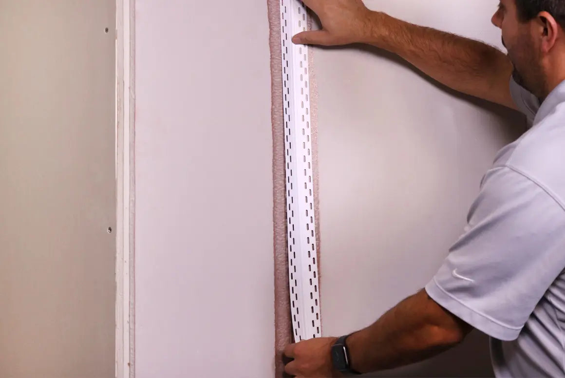 ADJUSTABLE INSIDE CORNER BD 10'